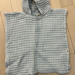 Cozy Kids Hooded Poncho in Light Gray